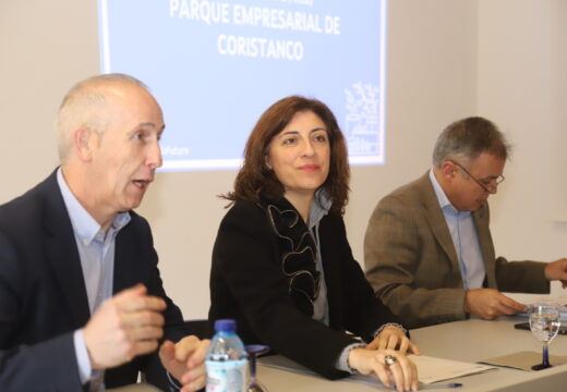 A Xunta presenta ao tecido empresarial de Coristanco o plan que pertirá desenvolver o primeiro polígono industrial do municipio